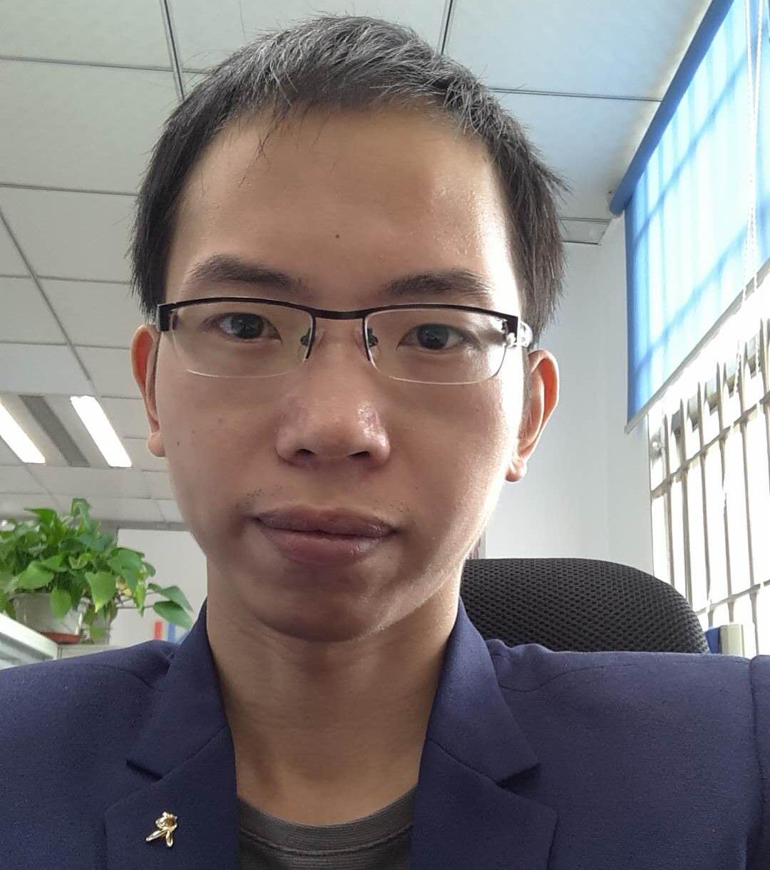 尹文輝獵頭顧問